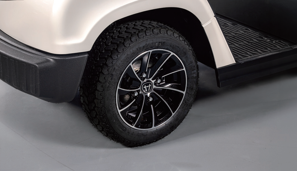 12-inch Premium Wheels & 190mm Wide Tires